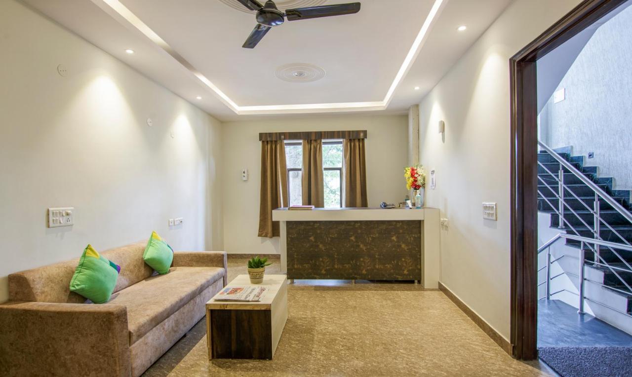 Treebo Swastika Premium Hotel Noida Exterior foto