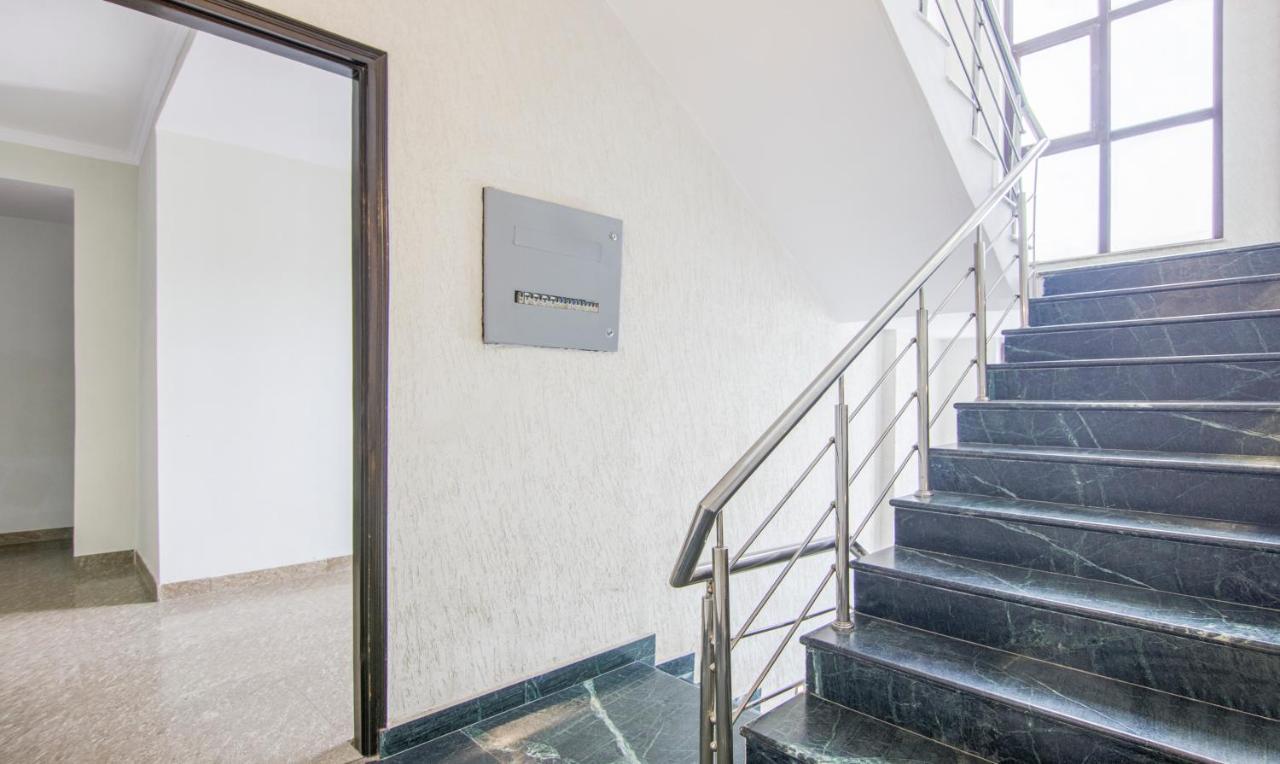 Treebo Swastika Premium Hotel Noida Exterior foto