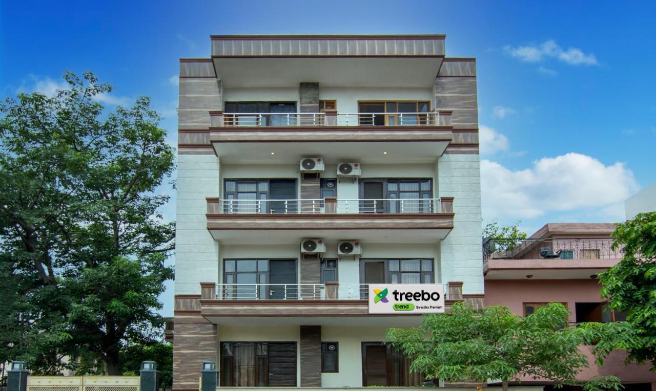 Treebo Swastika Premium Hotel Noida Exterior foto